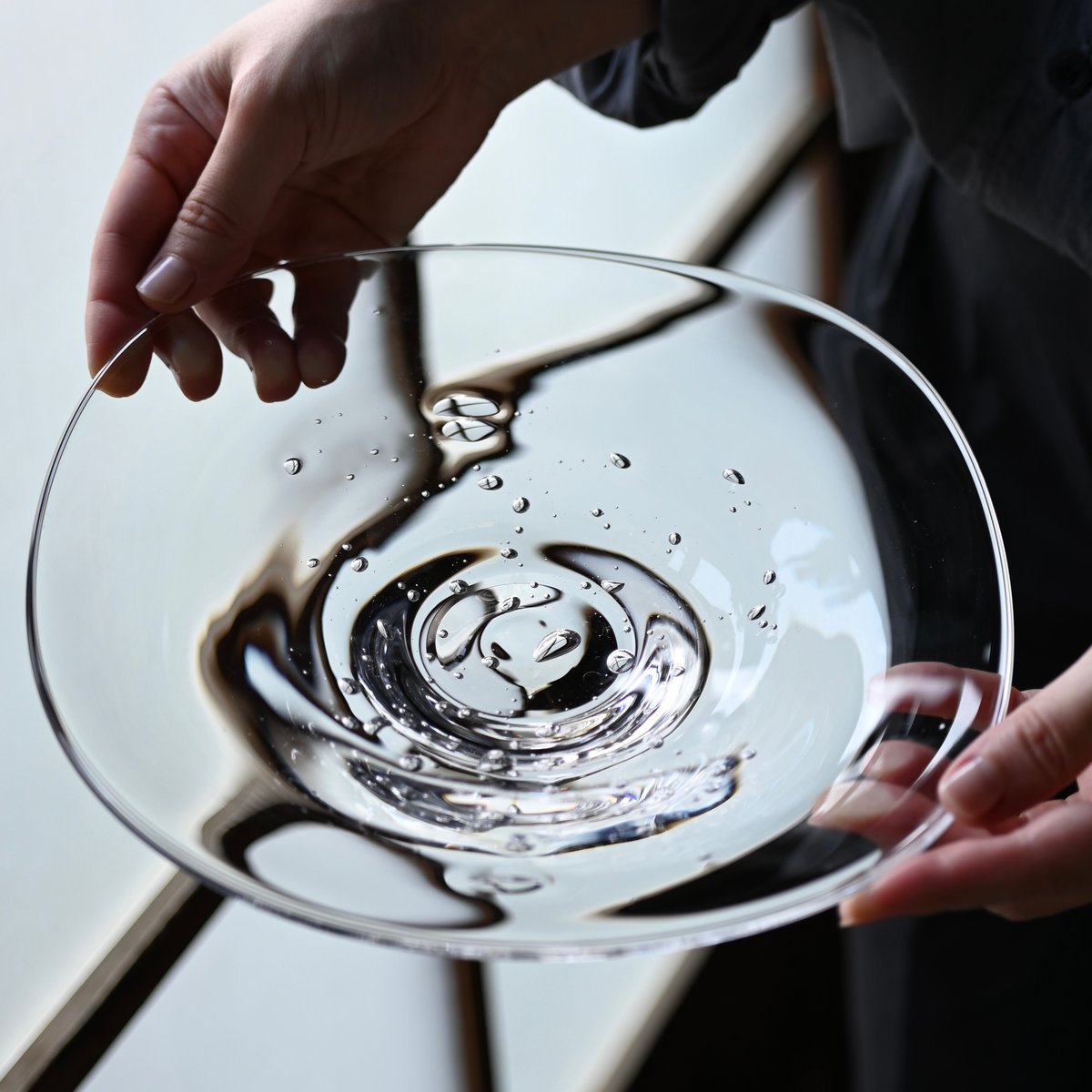 ゆらぎの硝子 24cm 皿 | さ ざ 波 硝 子 店