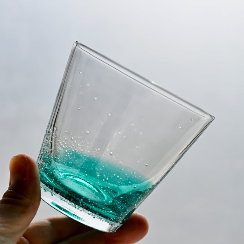 さ ざ 波 硝 子 店