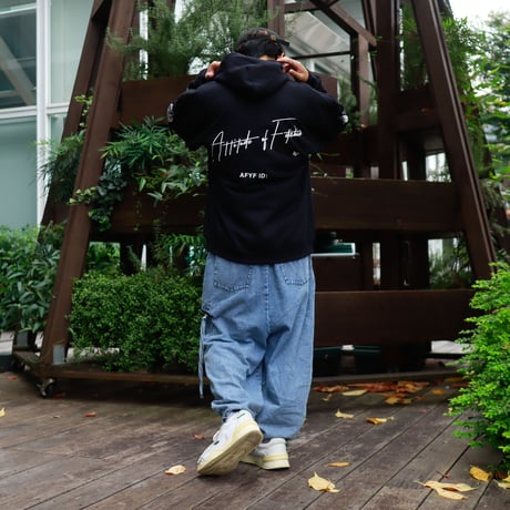 【AFYF ON GILDAN社】 DARK BEAR HOODED SW [BLACK-SLEEVE BEAR]