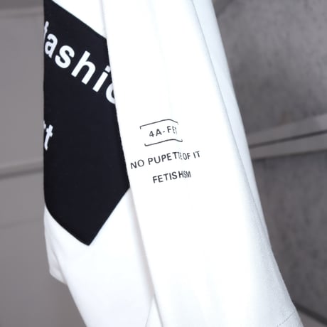 【AFYF】 PREMIUM T SHIRT [WHT AGAINST RED]