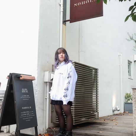 【AFYF ON GILDAN社】 DARK BEAR HOODED SW [WHITE-SLEEVE BEAR]