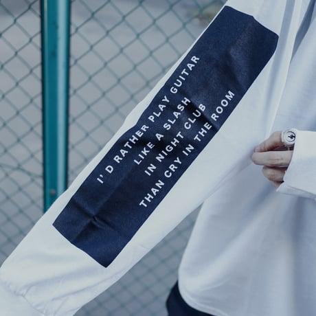 【AFYF ON GILDAN社】SOUVENIR LS T SHIRT1[WHITE-GUITAR]