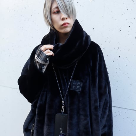 【AFYF】OFF TURTLE PONCHO [FUR BLK］