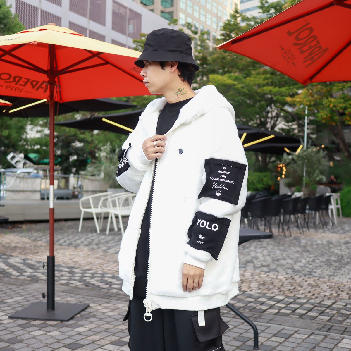 【rovtski】ユニセックス　AFYF FUR ZIP ブルゾン rovtski】ユニセックスAFYF FUR ZIP ブルゾン