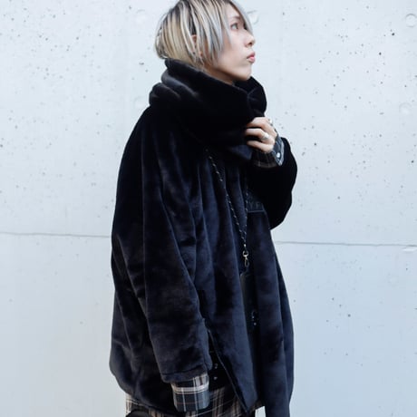 【AFYF】OFF TURTLE PONCHO [FUR BLK］