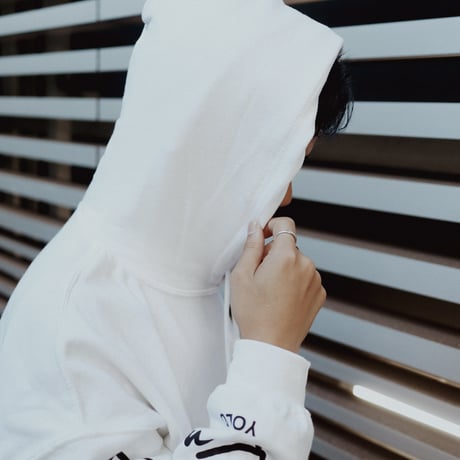 【AFYF ON GILDAN社】 SOUVENIR HOODED SW2 [WHITE-PEKETSUMU]
