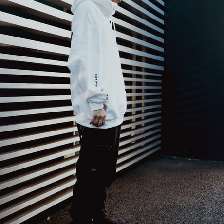 【AFYF ON GILDAN社】 SOUVENIR HOODED SW2 [WHT-LIVE IN THE DARK]