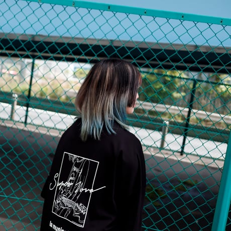 【AFYF】 KMN LIKE HUMAN PREMIUM T SHIRT [BK-GUITAR]
