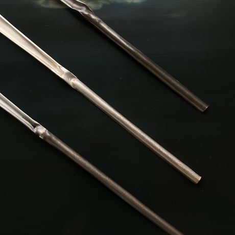 南鐐中節茶杓（十三夜）【軽めのいぶし銀仕上げ】