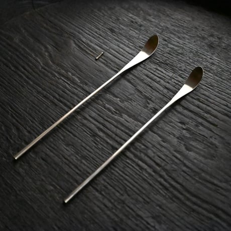 南鐐細茶杓（小・櫂先丸）