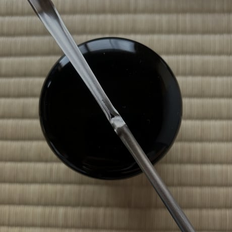 南鐐中節茶杓（十三夜）【軽めのいぶし銀仕上げ】