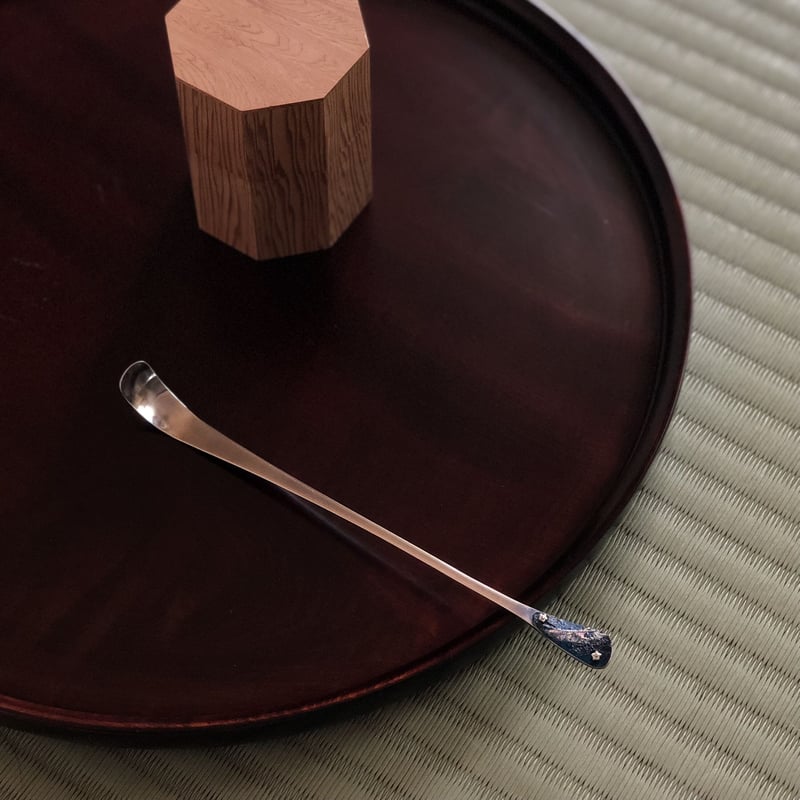 南鐐古代ガラス茶杓【星】 | metal smith Yukari Ohara