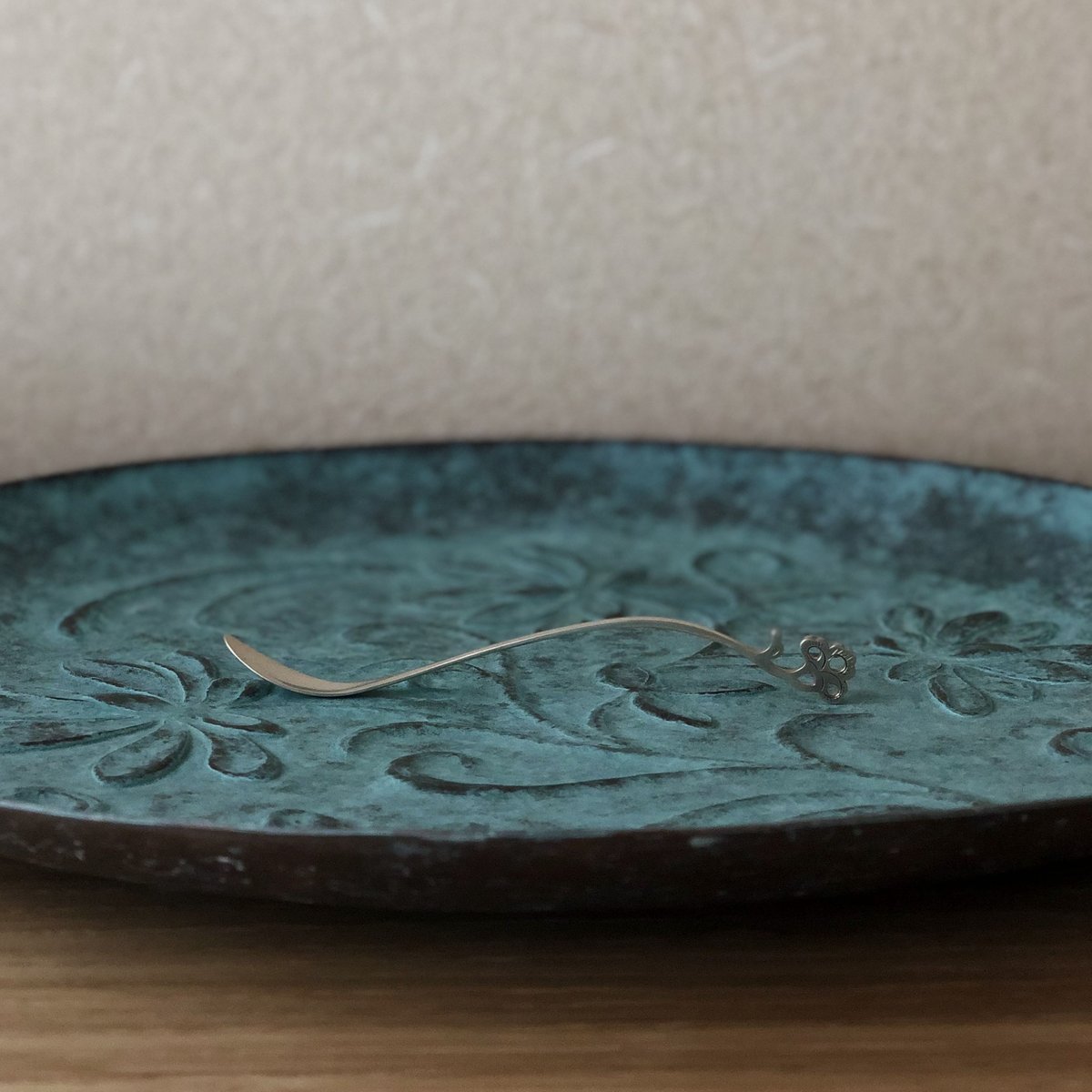 南鐐蓮弁茶杓 | metal smith Yukari Ohara