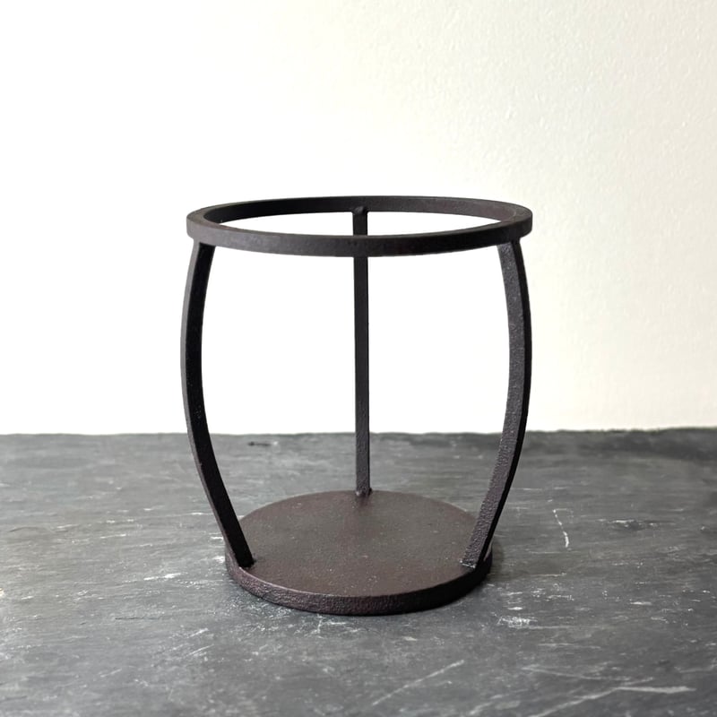 錆鉄三脚台 小 C | metal smith Yukari Ohara