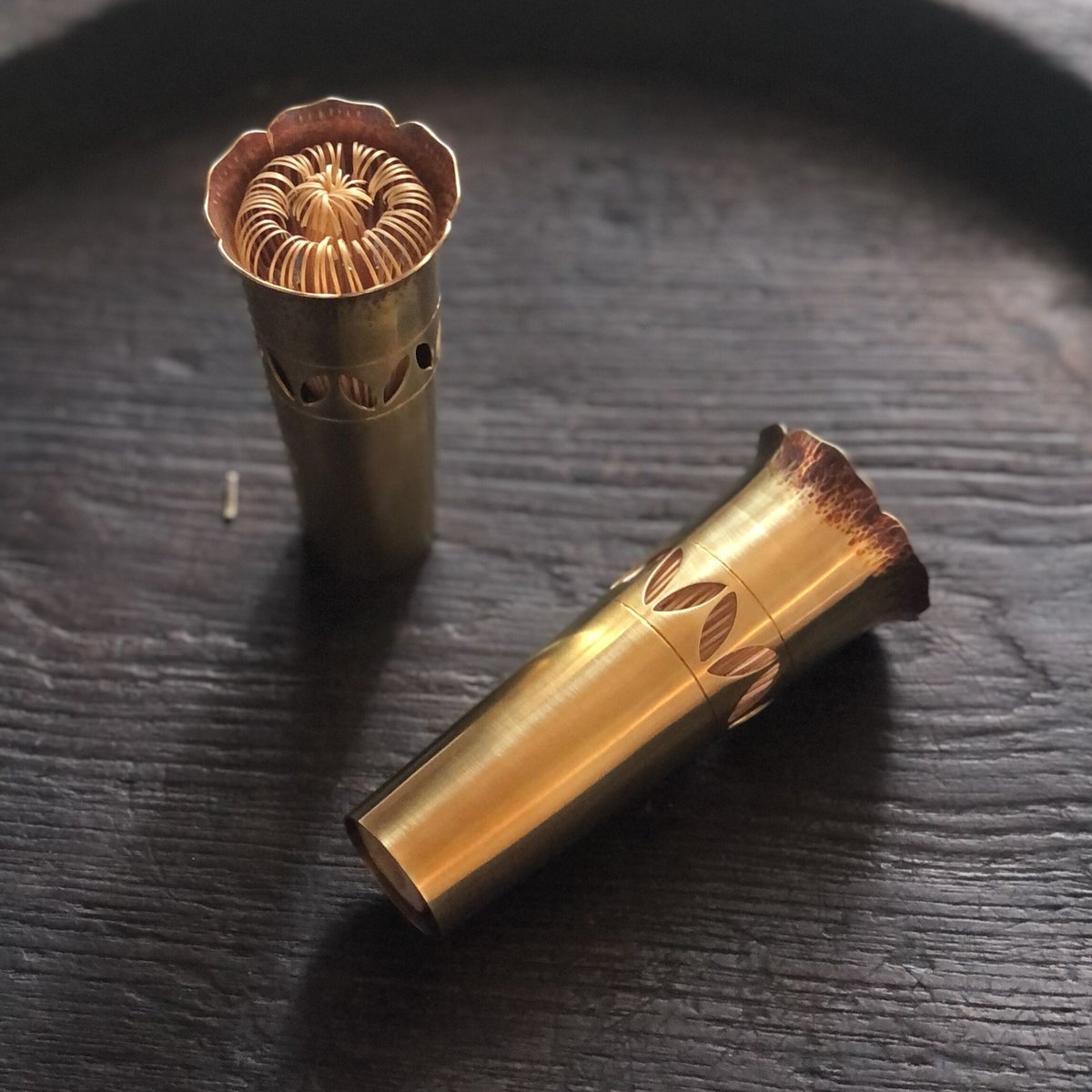 黄銅輪花茶筅筒 【大•茶筅なし】 | metal smith Yukari Ohara 黄銅輪花茶筅筒 【大•茶筅なし】 | metal smith Yukari Ohara