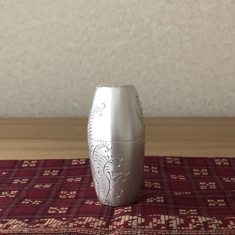 【専用品】お守り棗【鎚目に松唐草、いぶし銀仕上げ】