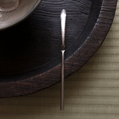 南鐐中節茶杓【白と黒】