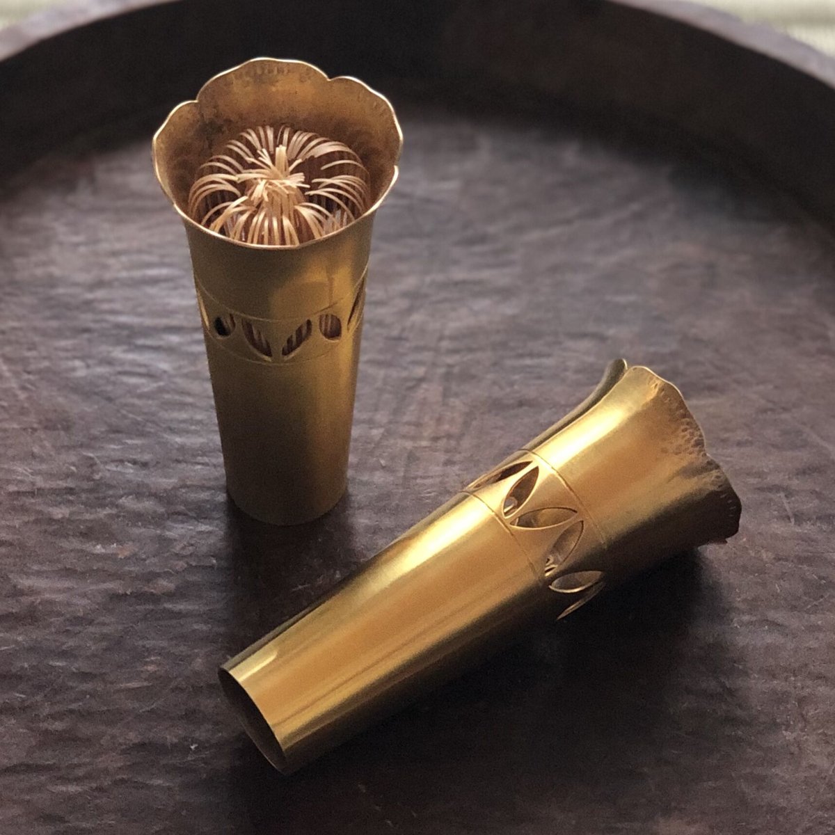 黄銅輪花茶筅筒【小•茶筅付】 | metal smith Yukari Ohara 黄銅輪花茶筅筒【小•茶筅付】 | metal smith Yukari Ohara