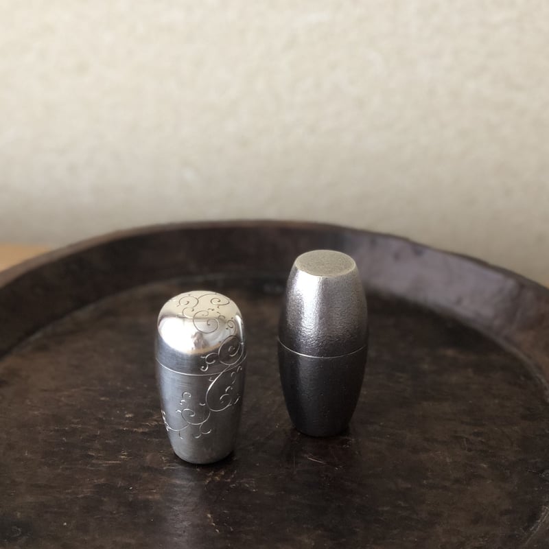 南鐐お守り棗【石目•いぶし銀仕上げ】 | metal smith Yukari Ohara