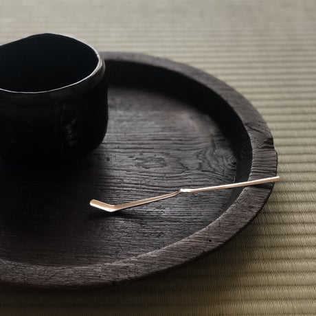 南鐐中節茶杓【二段撓め•いぶし銀③】