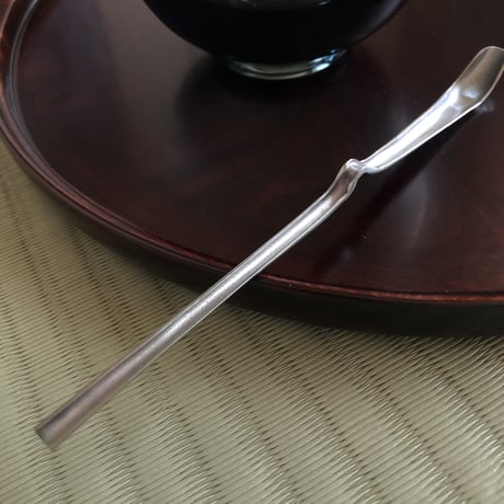 南鐐中節茶杓【いぶし銀】
