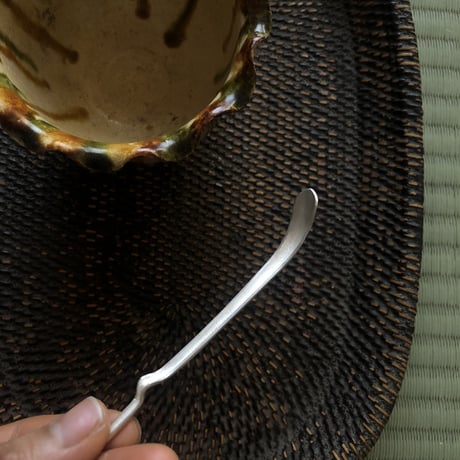 南鐐中節茶杓【下節•白仕上げ•小さめ】