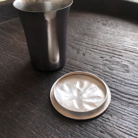 南鐐刻花蓮花文茶器