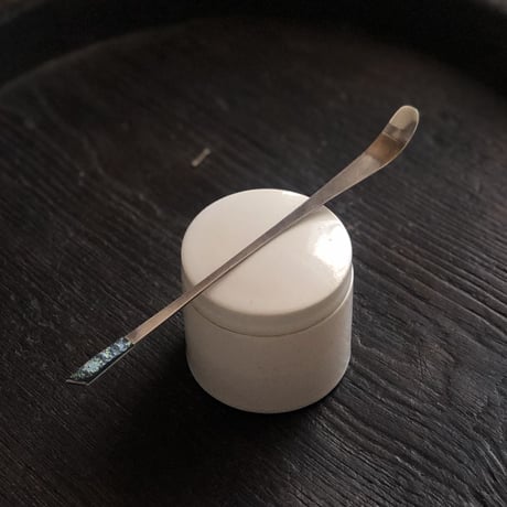 骨董　茶杓 道具 ] - 道具 八木澤啓（蒼玕）造 竹茶杓（銘：黙心）（共箱