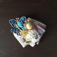 インド刺繍×ボタン　ポニーフック　NO.2