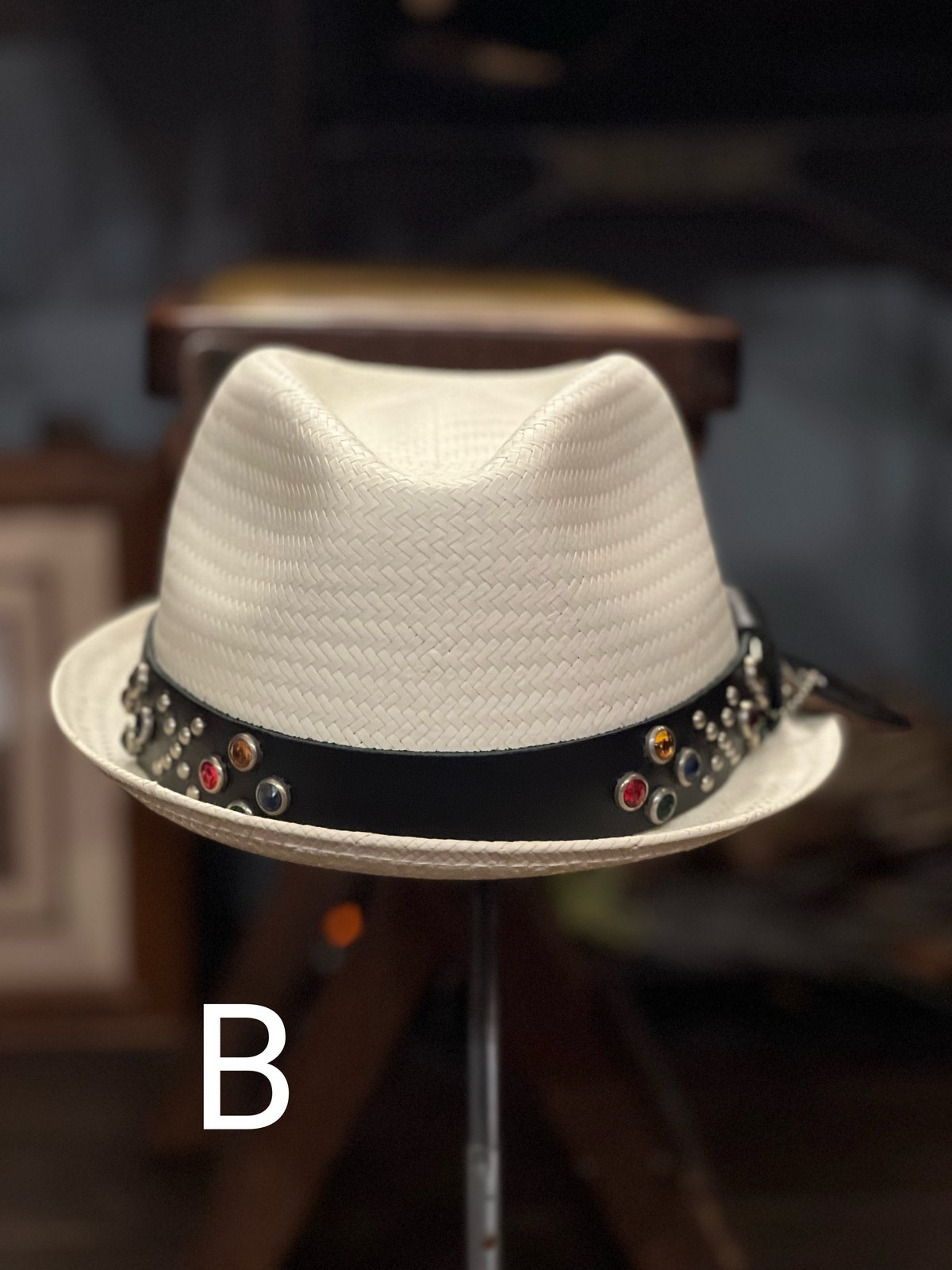 HTC】special “HTC×NEW YORK HAT” | BAKU STORE