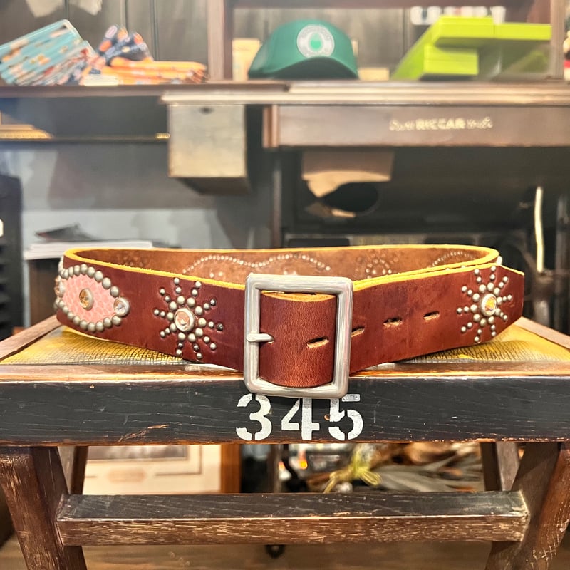 DOA HTC スタッズベルト　サイズ32 レア　蛇革？の大麻草？デザイン HTC】studs belt “32inch” | BAKU STORE