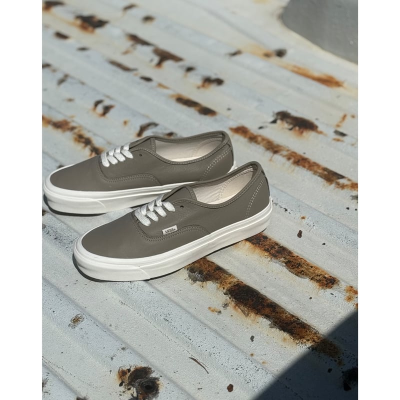 VANS】Authentic 44 Dx Eco Theory Leather Cobble