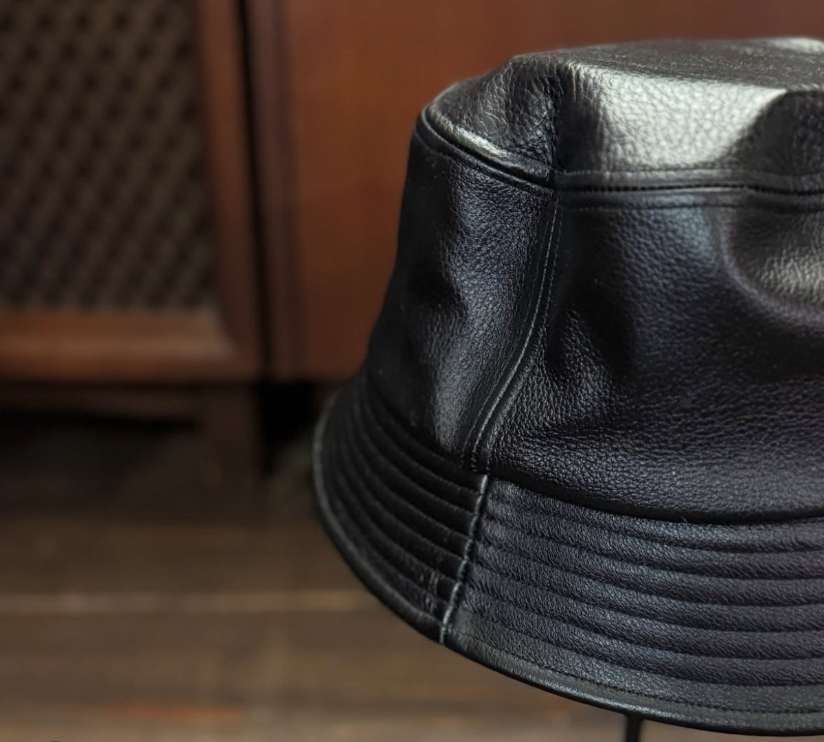 レザーハット　黒　オーダーハンドメイド　新品　購入時価格6万円 レザーハット 黒 オーダーハンドメイド 新品 購入時価格6万円 HATENA