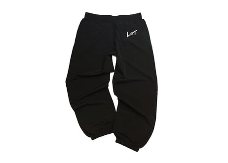 LOST EMB NYLON SETUP【JACKET+PANTS】