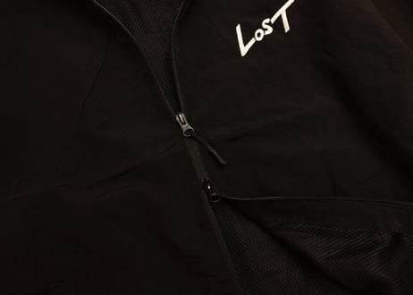 LOST EMB NYLON SETUP【JACKET+PANTS】