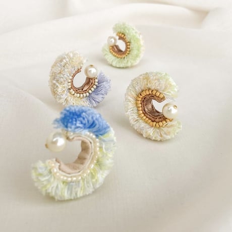 fluffy ear cuff _ light green×multi color