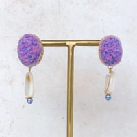 fluffy jewel / purple刺繍イヤリング