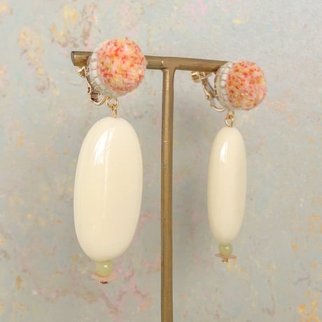 fluffy jewel / retro pink イヤリング