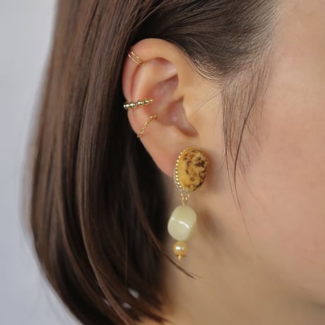 fluffy jewel / animal marble 刺繍イヤリング