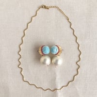 fluffy jewel / crownピアス ight blue