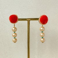 fluffy jewel / red刺繍ピアス