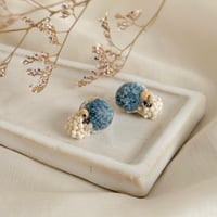 【 tsubomi 】ピアス・イヤリング soft blue