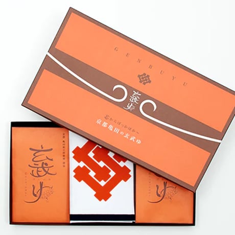 京都・亀田利三郎薬舗の天然漢方スパハーブ