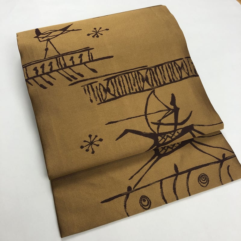 名古屋帯 NO-15 黄土色に狩猟コプト文様 | リサイクルの着物屋 着楽庵