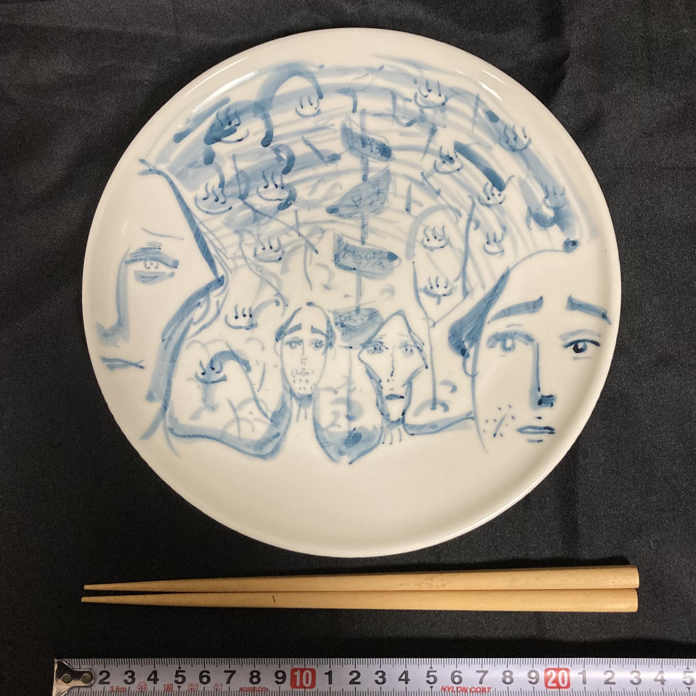 陶芸作品] 弥次喜多 手描き皿「箱根」 | さるハゲ商店