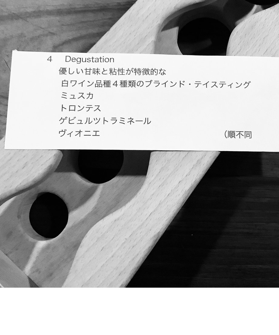 6049d9d7aaf0434aa61cba7e
