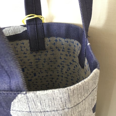 BeBe　りんご　定番TOTE　ロイヤルブルー