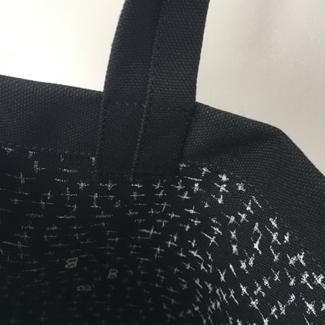 BeBe　りんご　定番TOTE　黒