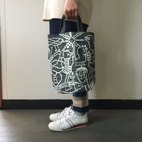 BeBe　チチカステナンゴ　定番TOTE