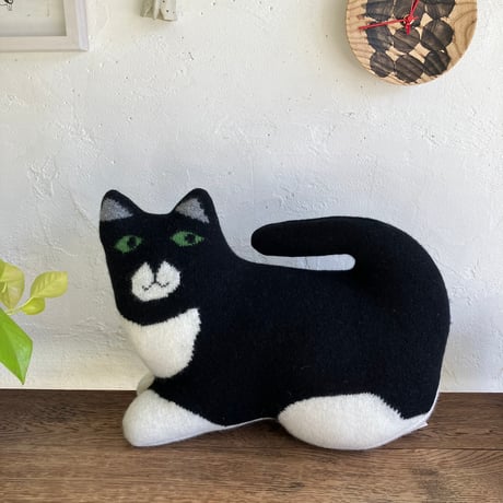 Sally Nencini　Black and White Cat